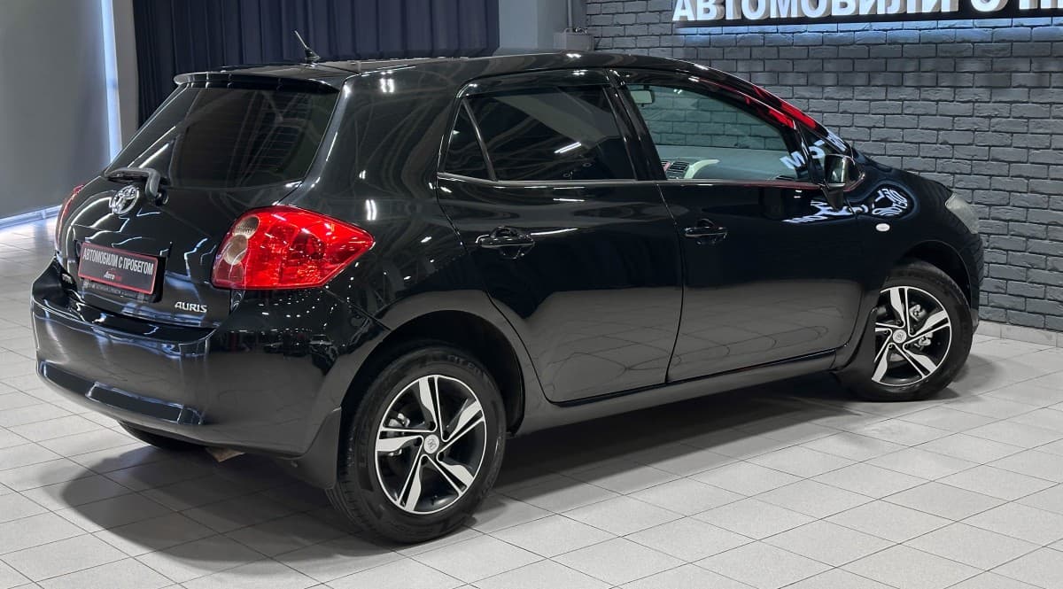 Toyota Auris - 5